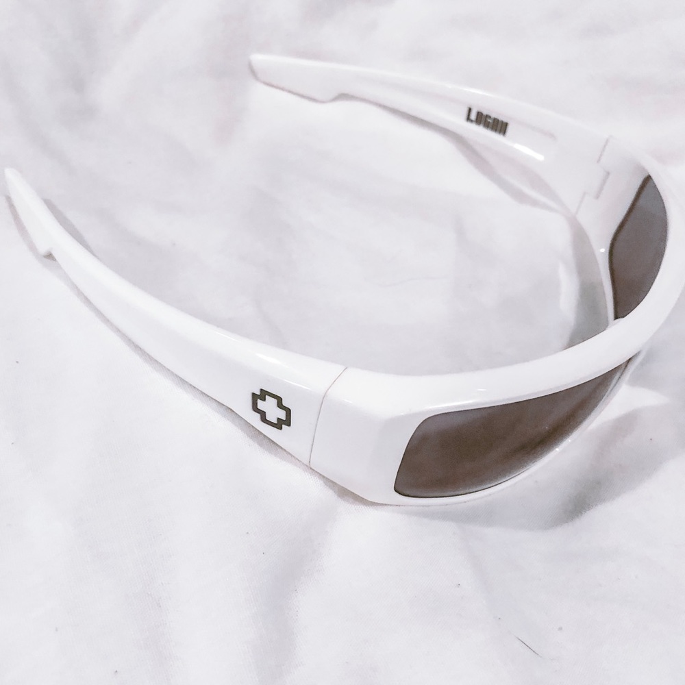Men’s SPY Logan white sunglasses